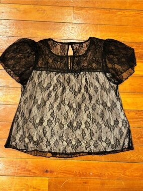 Black Lace Short Sleeve Sheer Blouse size M